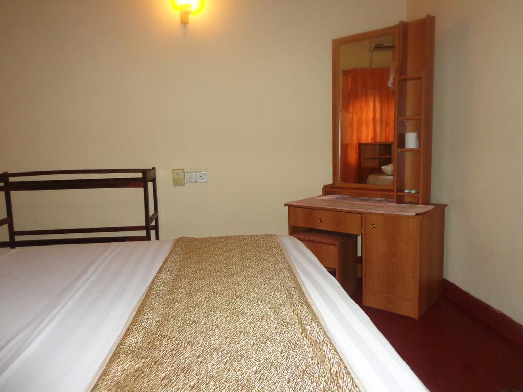 Hotel Cottage Tourist Rest Anuradhapura Zimmer foto
